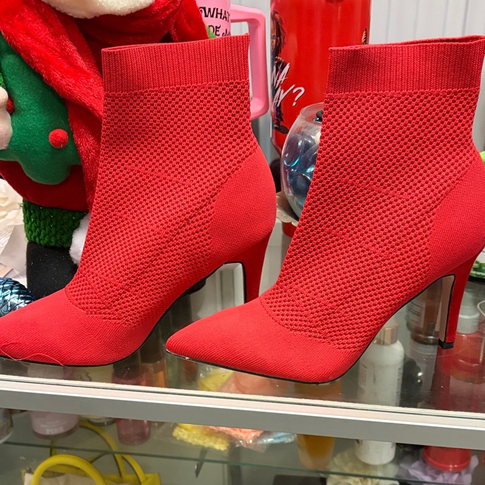 MIA Vibrant Red Knit Footwear